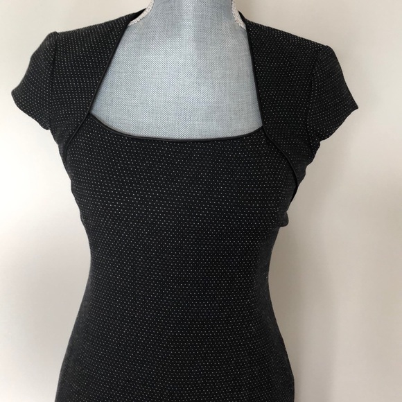 Précis petite long black mermaid style dress - Picture 5 of 6